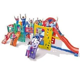 Linha de Playgrounds Traquinagem